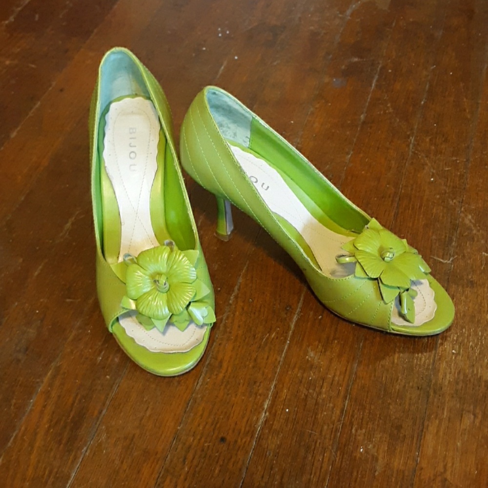 Bijou lime green pumps